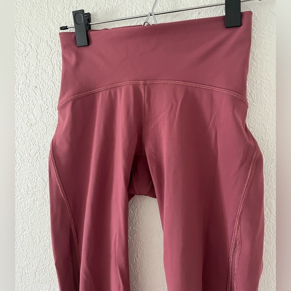 Lululemon Train Times Crop 21” - So Merlot - Picture 4 of 8